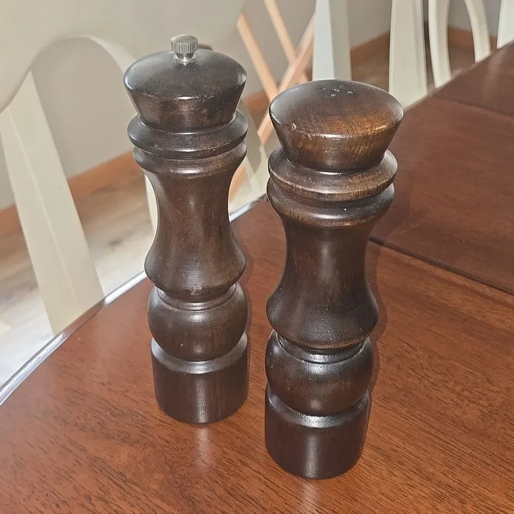 Vintage Goodwood Dark Wood Pepper Grinder Salt Shaker 8